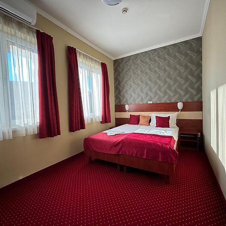 Libra Hotel Veresegyház Εξωτερικό φωτογραφία