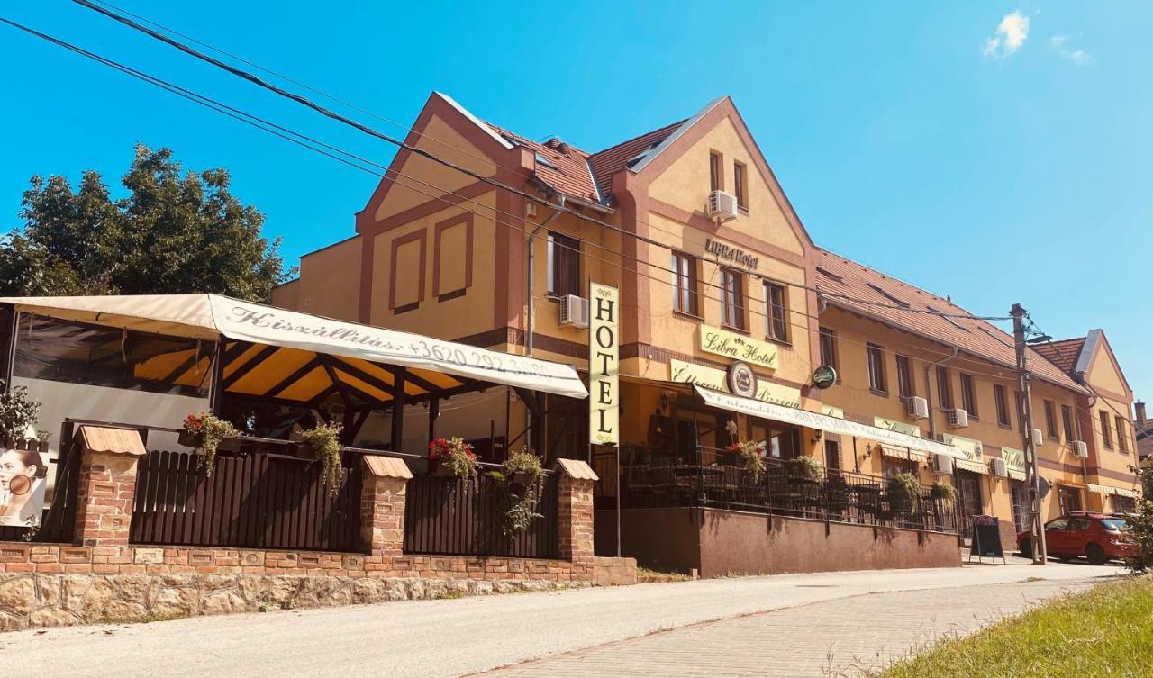Libra Hotel Veresegyház Εξωτερικό φωτογραφία