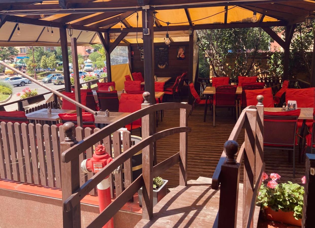 Libra Hotel Veresegyház Εξωτερικό φωτογραφία