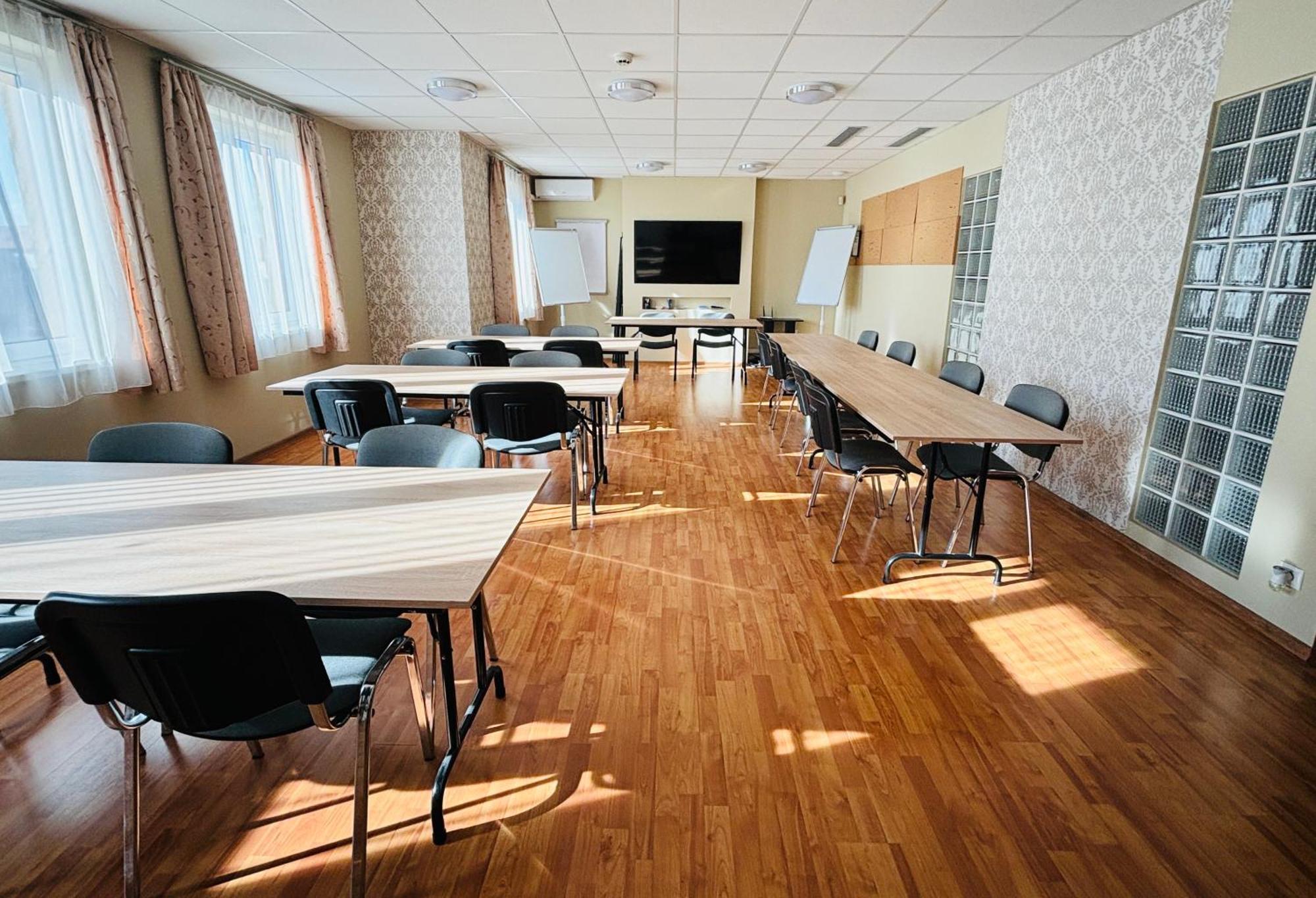 Libra Hotel Veresegyház Εξωτερικό φωτογραφία