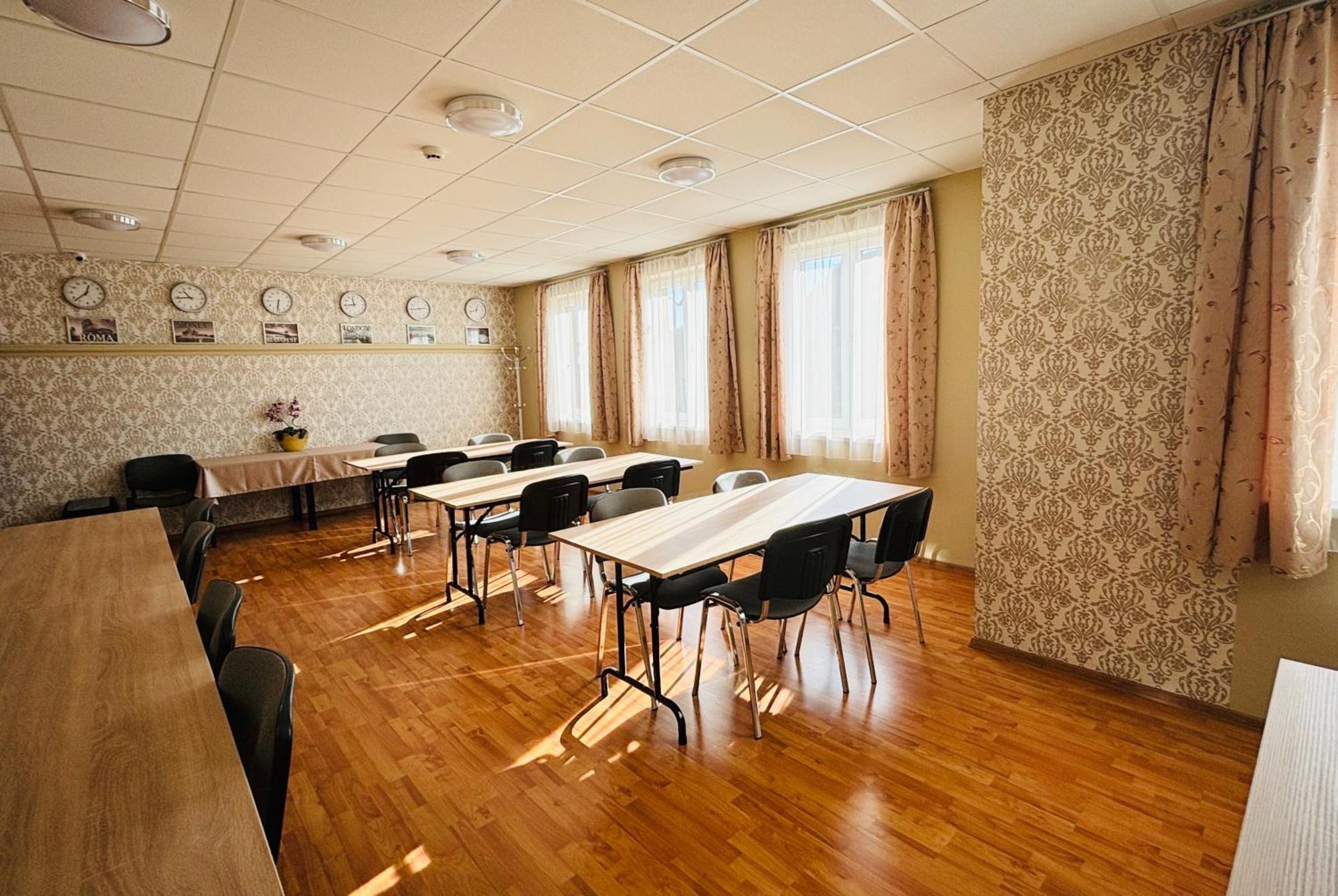 Libra Hotel Veresegyház Εξωτερικό φωτογραφία