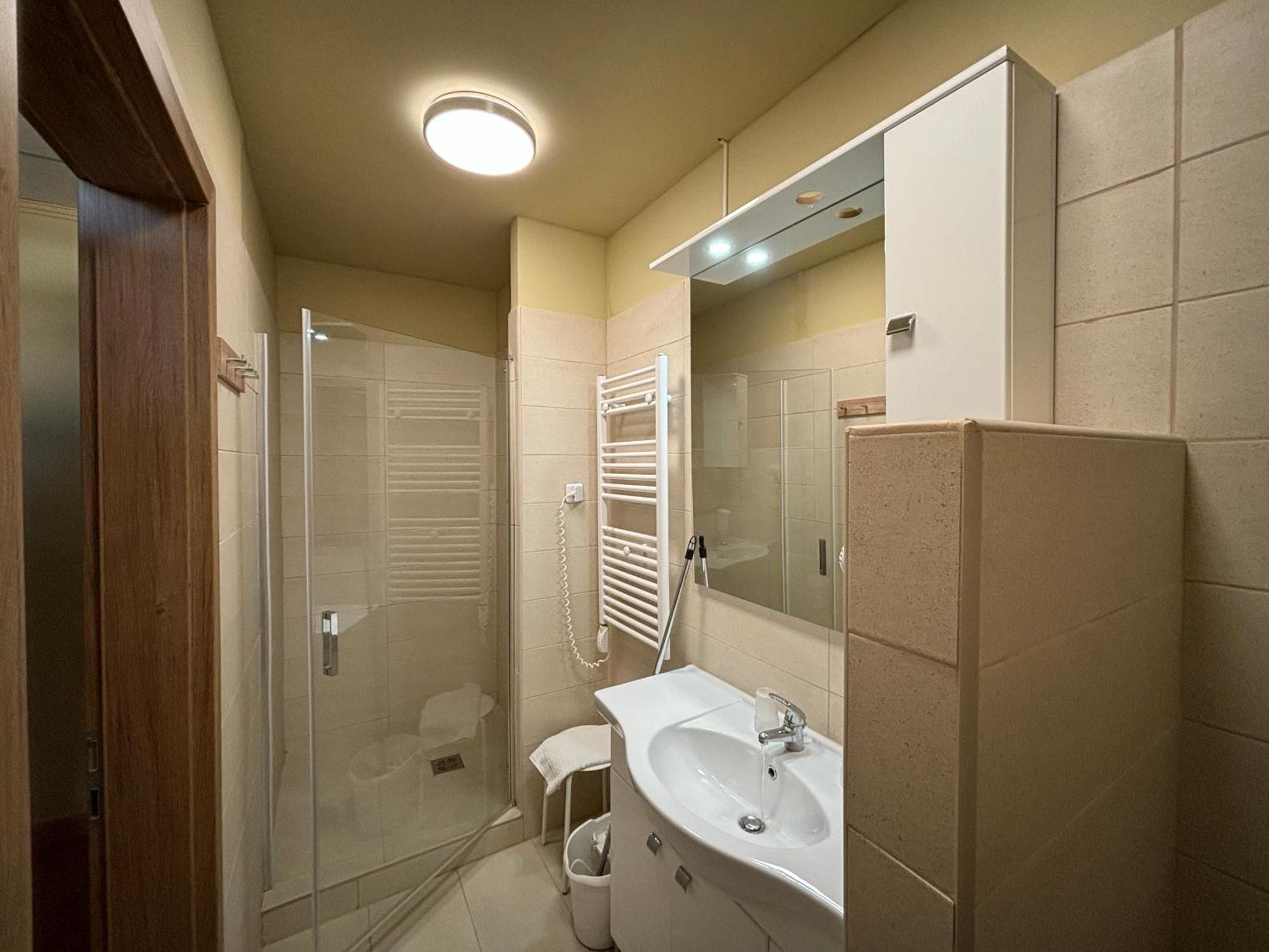 Libra Hotel Veresegyház Εξωτερικό φωτογραφία