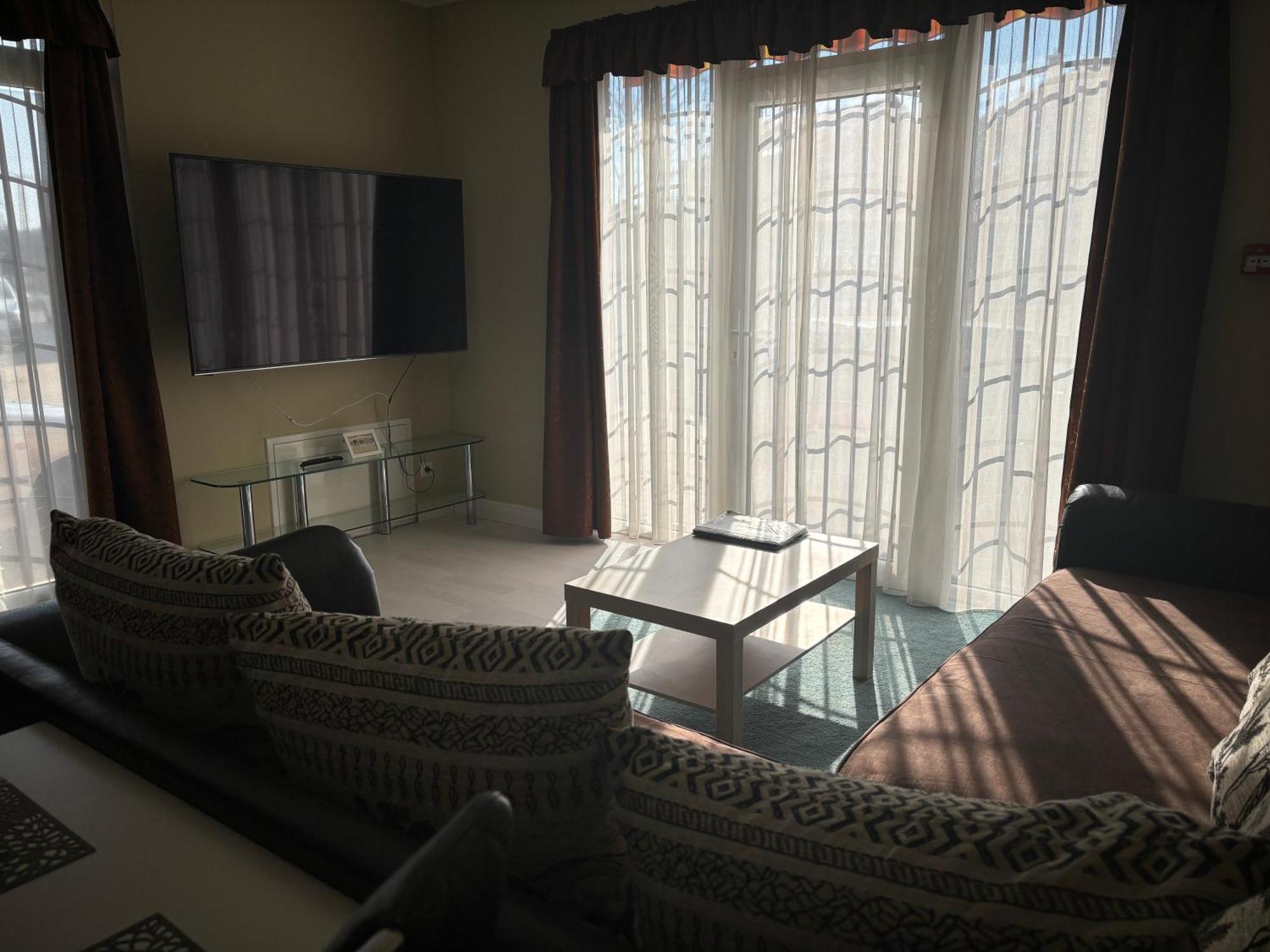 Libra Hotel Veresegyház Εξωτερικό φωτογραφία