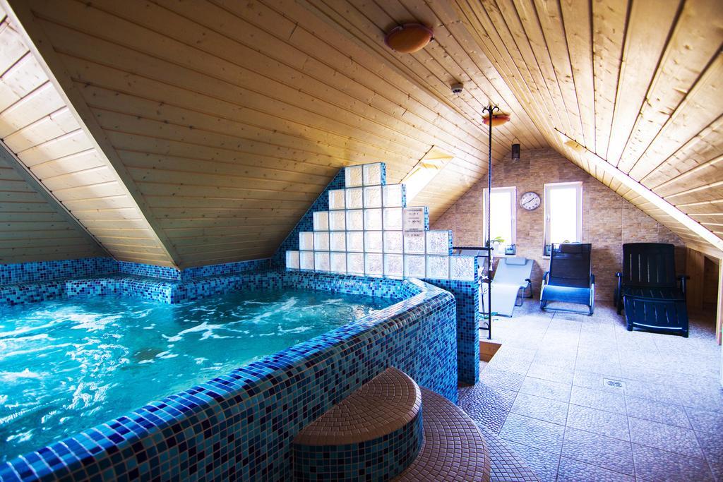 Libra Hotel Veresegyház Εξωτερικό φωτογραφία