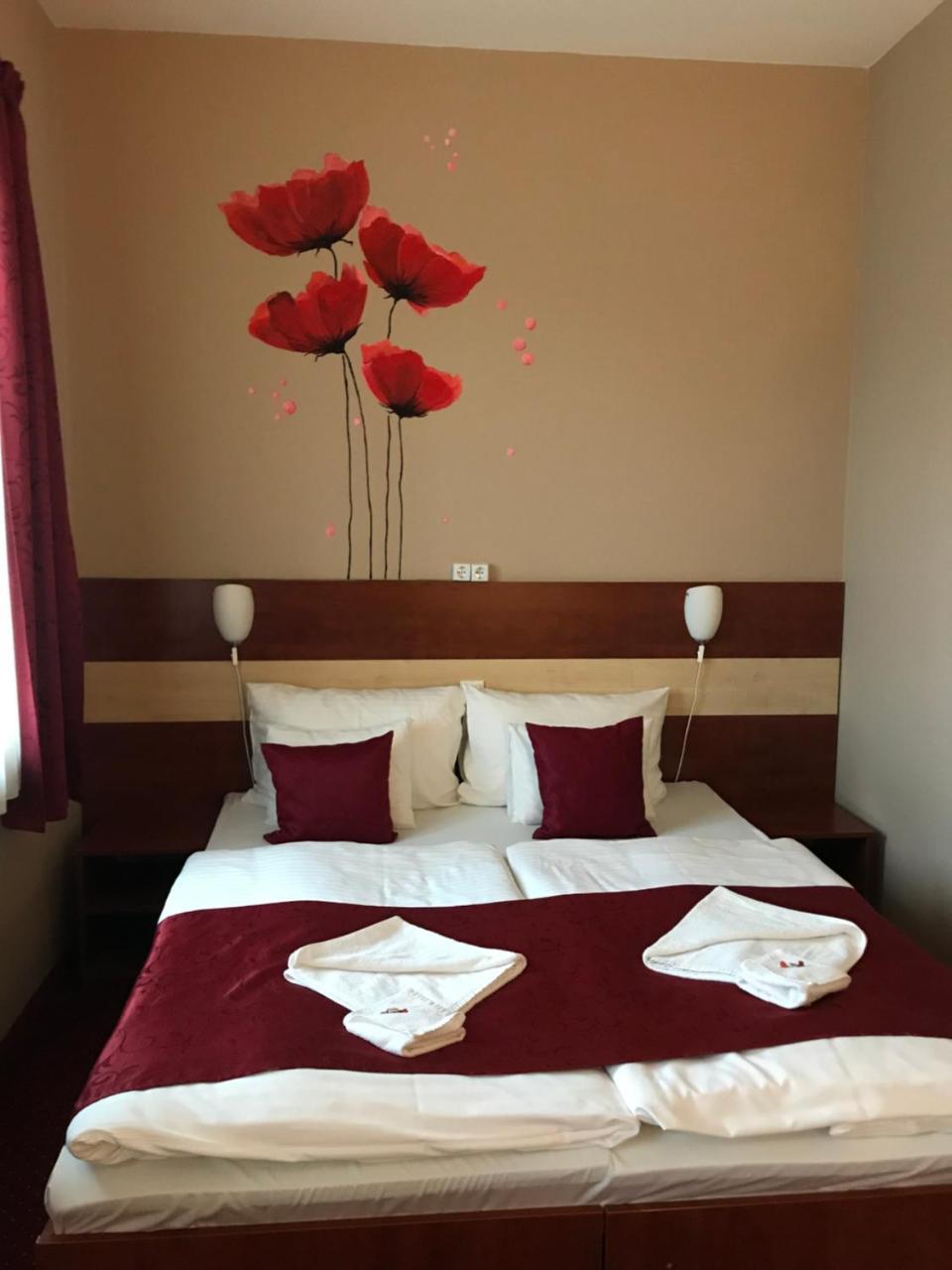 Libra Hotel Veresegyház Εξωτερικό φωτογραφία